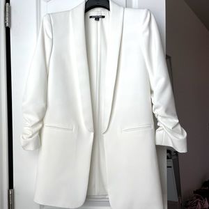 Gianni Bini oversized white blazer